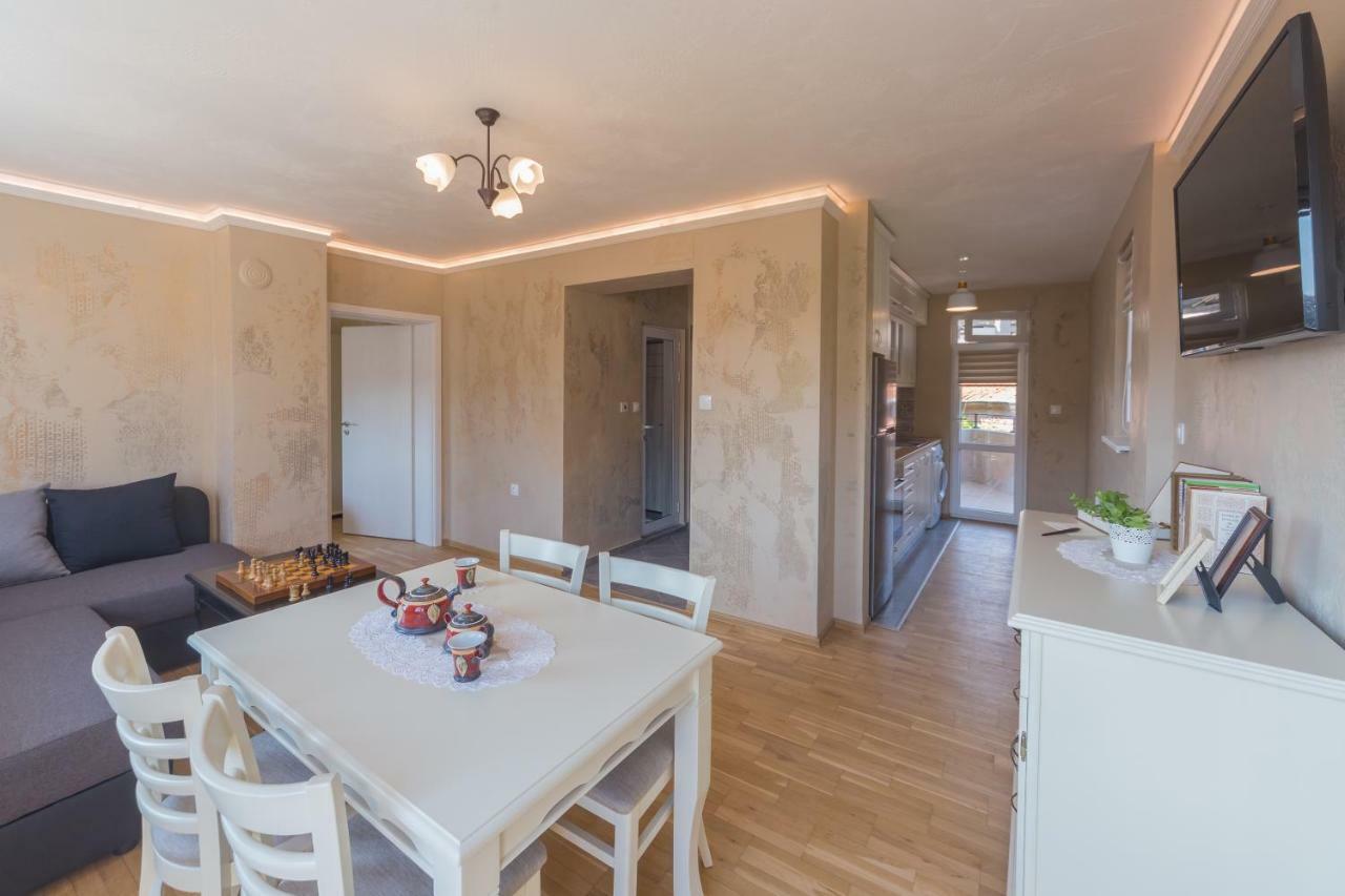 Kosev Apartment ヴェリコ・タルノヴォ エクステリア 写真