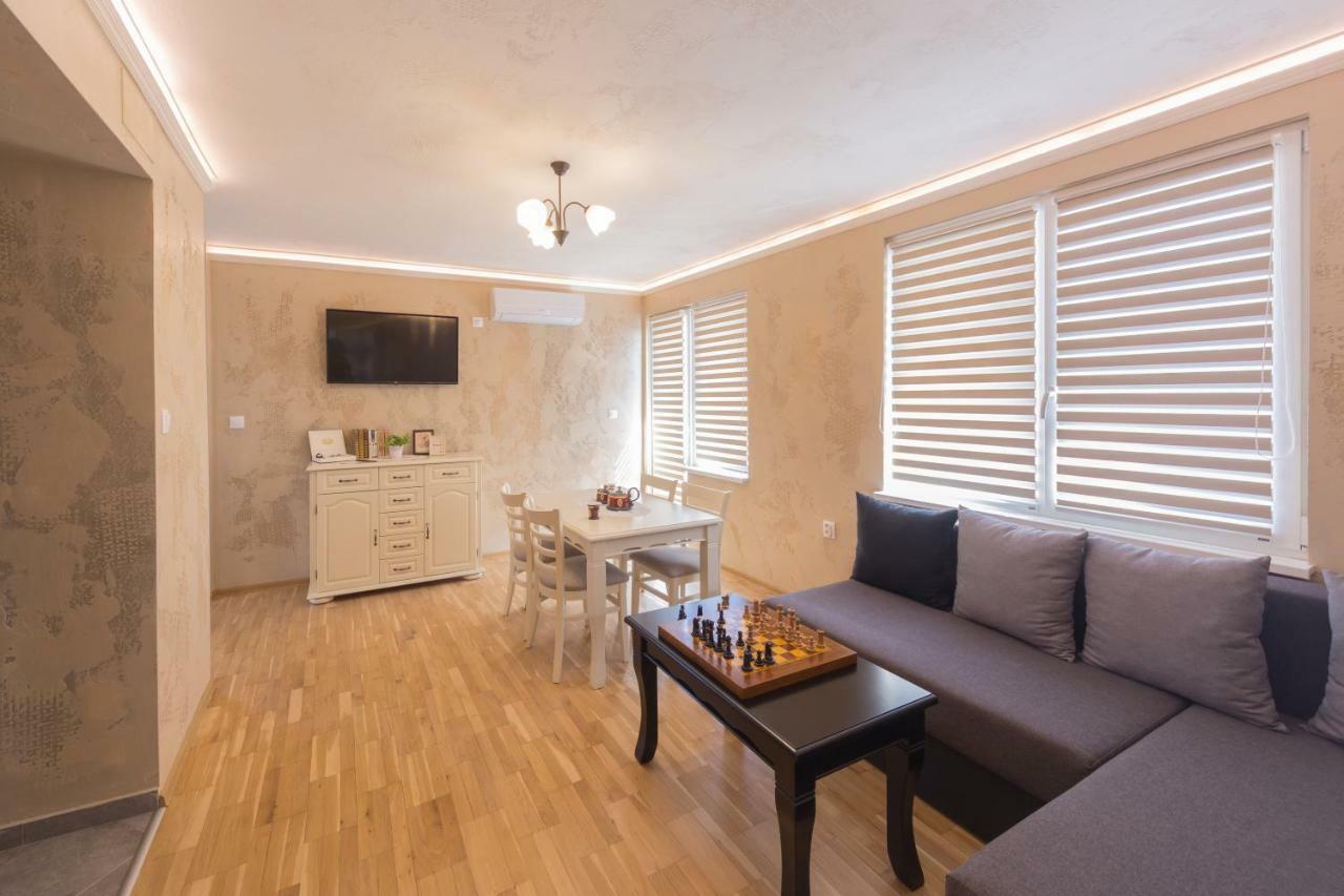 Kosev Apartment ヴェリコ・タルノヴォ エクステリア 写真